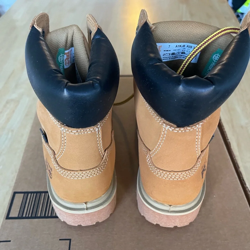 Timberland Pro - Women’s sz 7 - steel toe - tan. NWT, never worn. - Picture 5 of 7